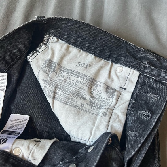 Levi’s shorts 501 - Picture 4 of 4